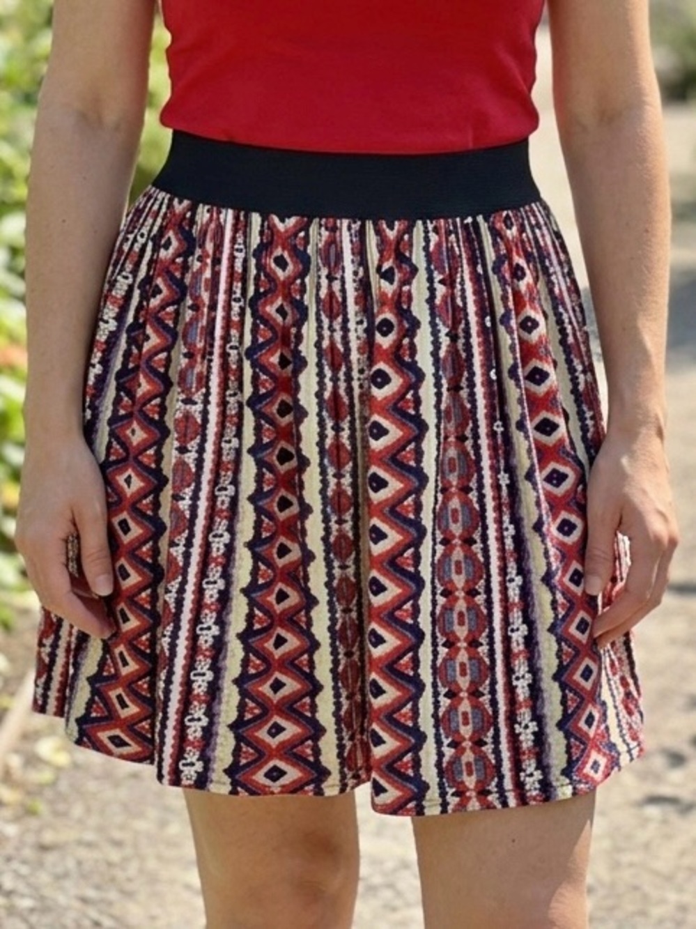 Tini Lili Tribal Geo Print Mini Skirt Sz Small Red Blue Boho Summer Festival EUC